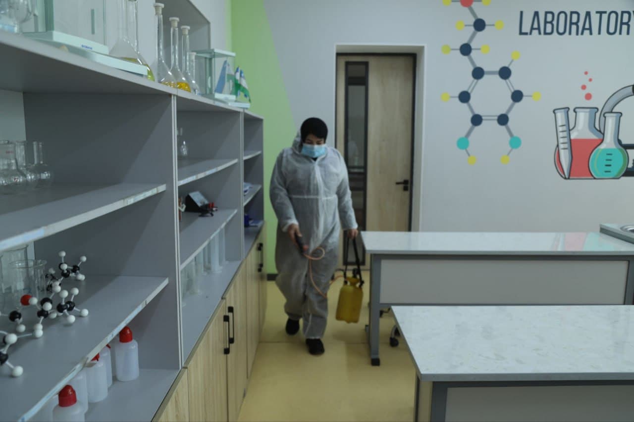 Al-Xorazmiy maktabida favqulodda vaziyatlarda to‘g‘ri va tezkor harakat qilish bo‘yicha ko‘rgazmali o‘quv-seminari tashkil etildi