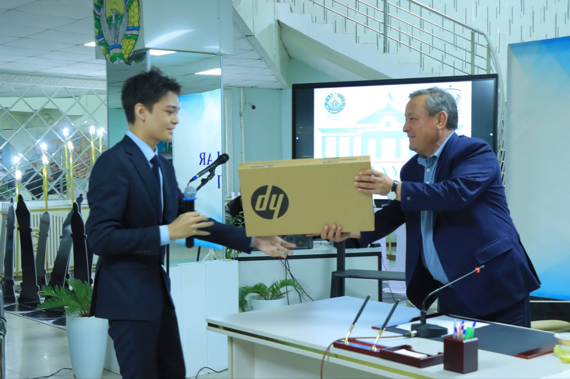 Yoshlar bilan ochiq va samimiy muloqot