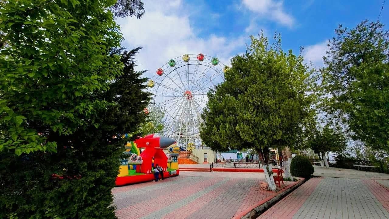 Xonobod - Go‘zal tabiati, musaffo havosi va betakror manzaralari bilan ajralib turuvchi shahar.