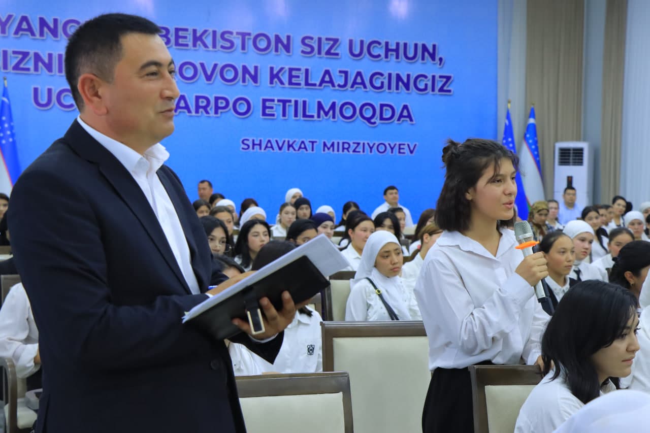 Bobur shahrida yoshlar bilan samimiy va ochiq muloqot o‘tkazildi