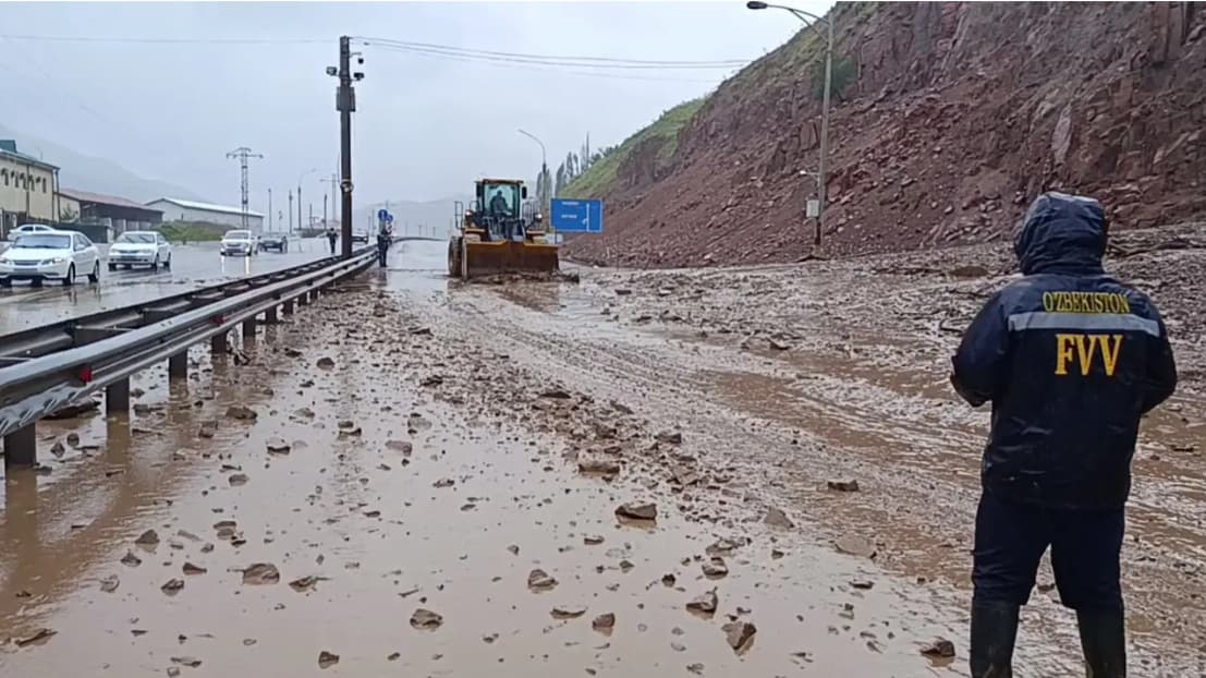 “Qamchiq” dovonida togʻdan loy va tosh aralash sel suvlari tushishi kuzatildi