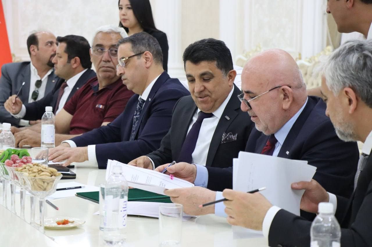 Andijonda yirik investitsiya loyihalari bo‘yicha memorandumlar imzolandi