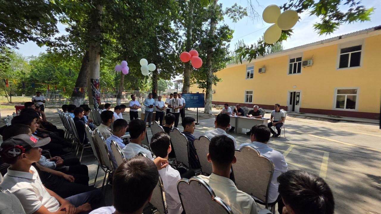 «Yoshlar kuni» munosabati bilan Andijon viloyatining barcha hududlarida rahbarlar va yoshlarning ochiq muloqotlari tashkil etildi