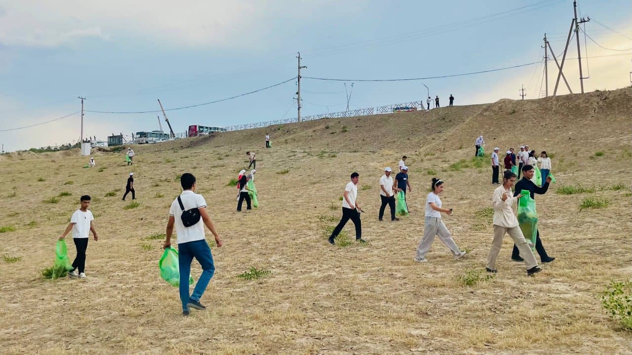 Bobur shahrida plogging aksiyasi tashkil etildi