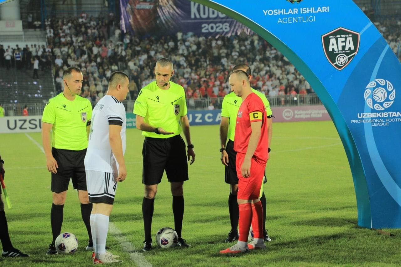 «Bobur Arena»dan LIVE: DXX kubogining viloyat bosqichi final uchrashuvi qizg‘in va murosasiz ruhda davom etmoqda!
