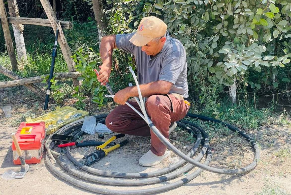 Andijon va Marhamat tumanlari hokimliklari vakillari ishtirokida mahallalarda elektr ta’minoti barqarorligi o‘rganilmoqda