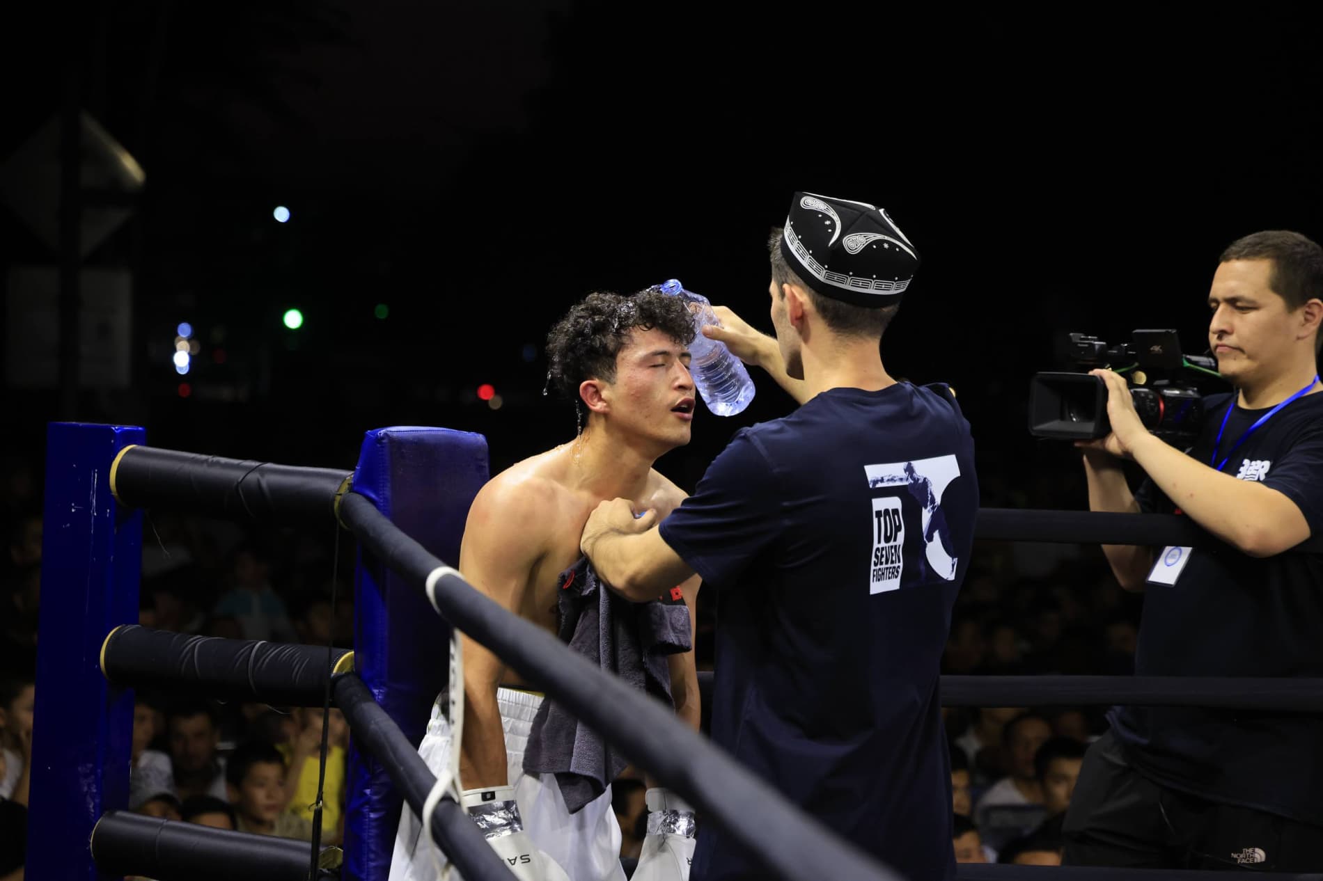 Xo‘jaobod tumanida «FIGHT CARD / TOP SEVEN FIGHTERS 6» boks kechasi yuqori saviyada tashkil etildi
