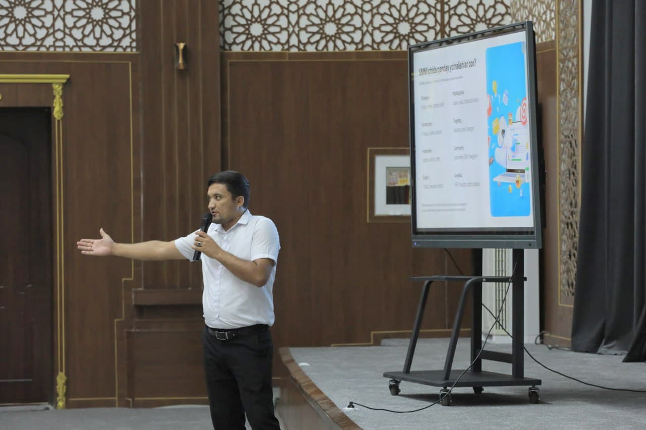 Andijonda yoshlar va tadbirkorlar uchun SMM yo‘nalishida amaliy seminar tashkil etildi
