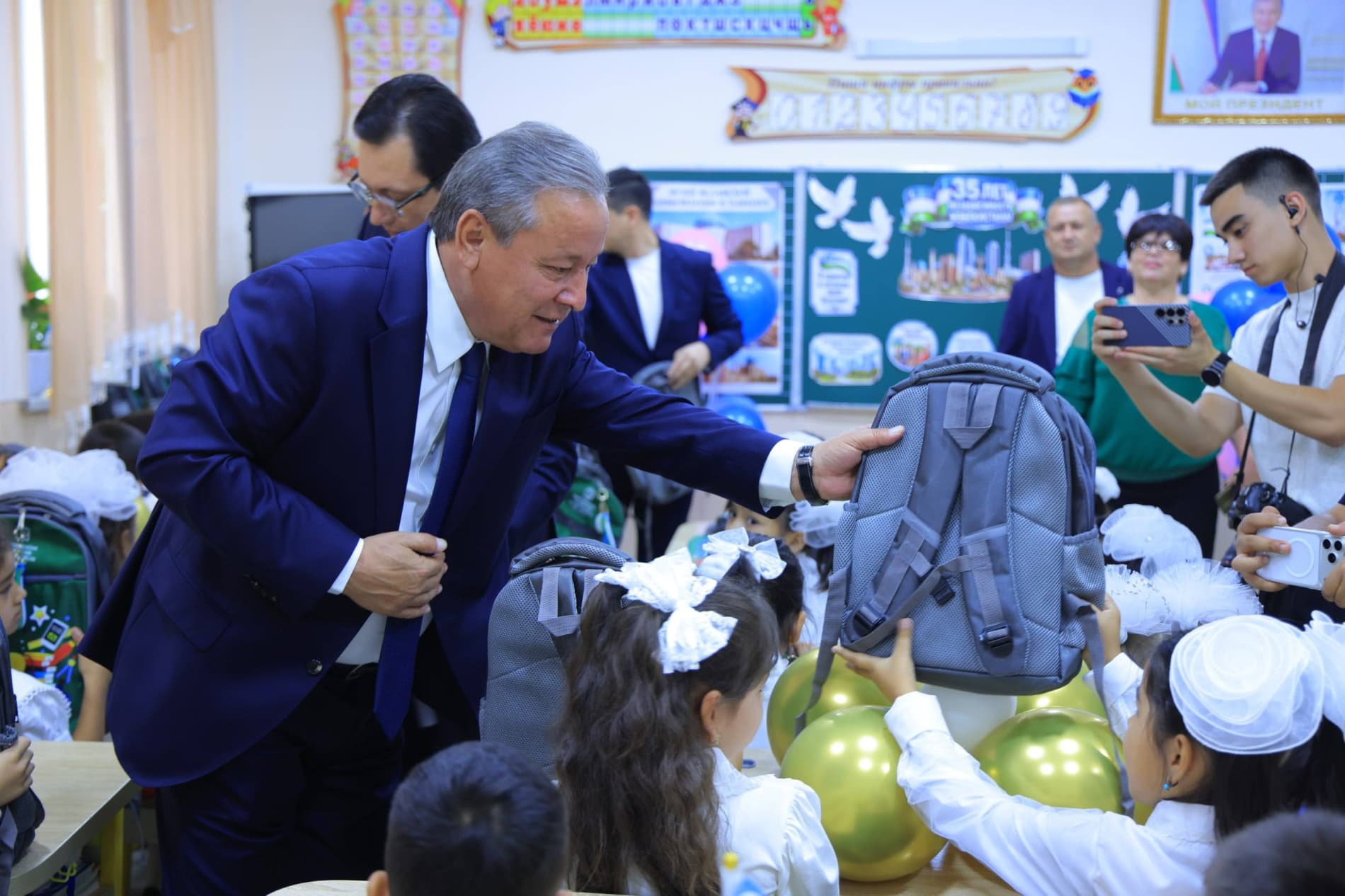 Andijon viloyatida yangi o‘quv yiliga bag‘ishlangan tantanali tadbirlar o‘tkazildi