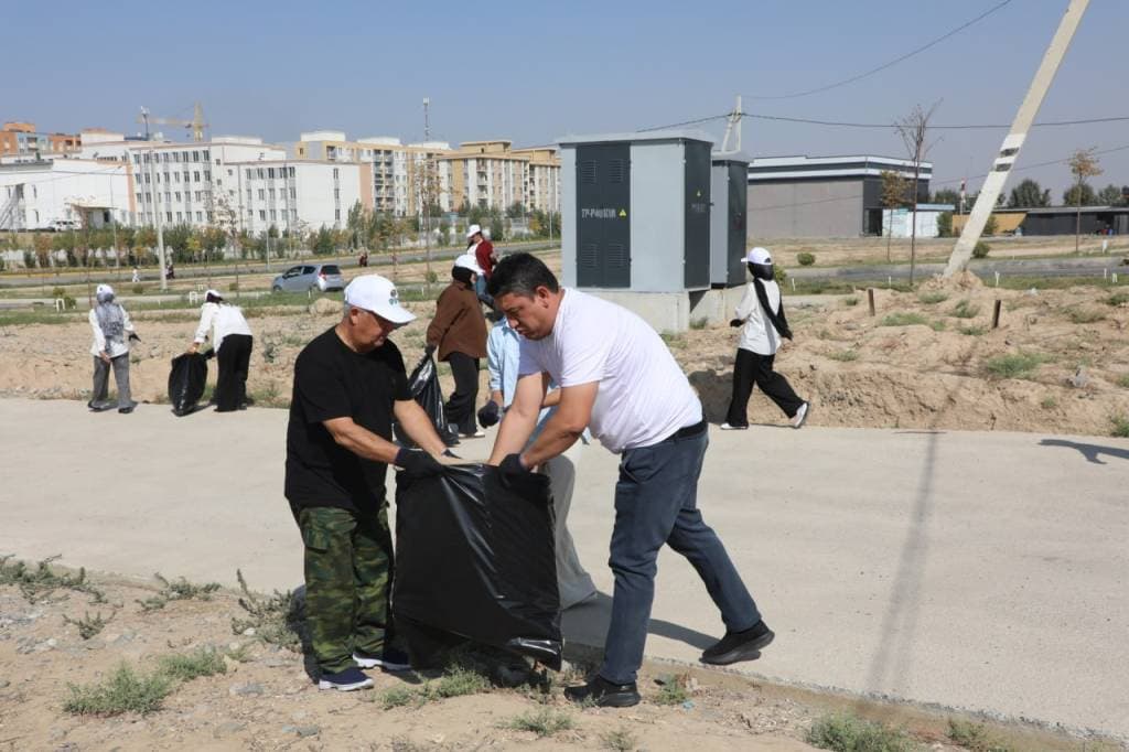 Tozalik aksiyasida andijonliklar faol qatnashdi