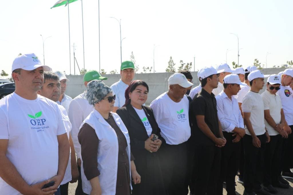 Tozalik aksiyasida andijonliklar faol qatnashdi
