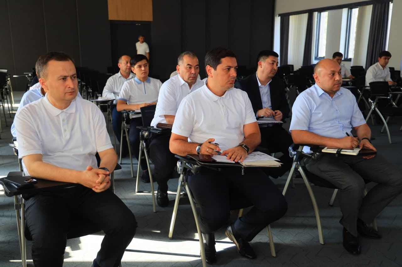 Yakkasaroyda bank tizimi vakillari ishtirokida tanqidiy-tahliliy yig‘ilish o‘tkazildi