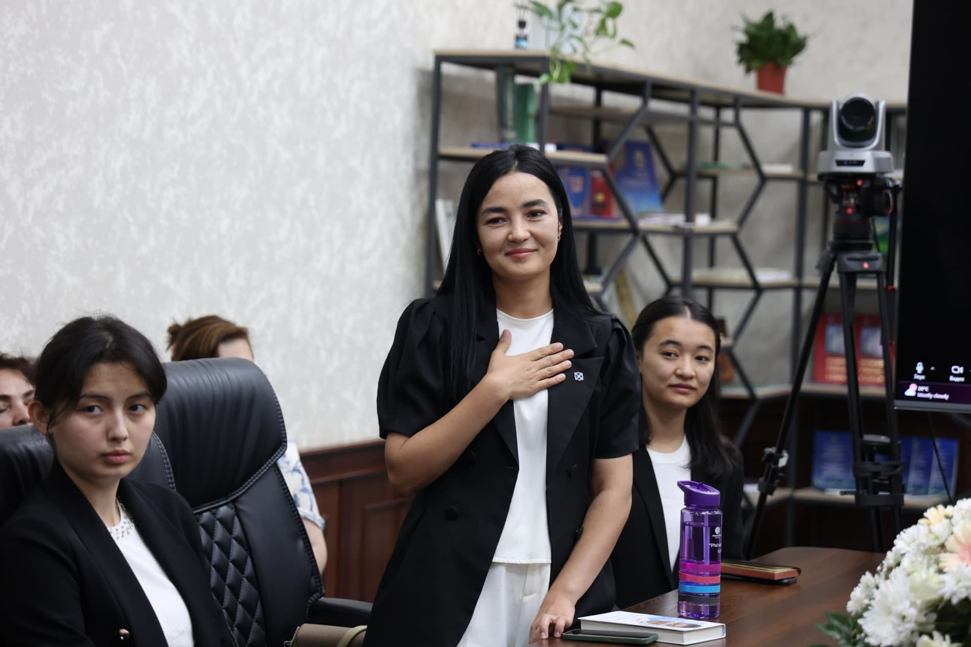 🔖 Rahbar va yoshlar uchrashuvi bo‘lib o‘tdi