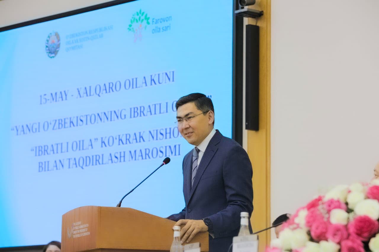 “Ibratli oila” koʻkrak nishoni - jamiyat eʼtirofi, elning duosi, avlodlar uchun oʻrnak boʻladigan meros