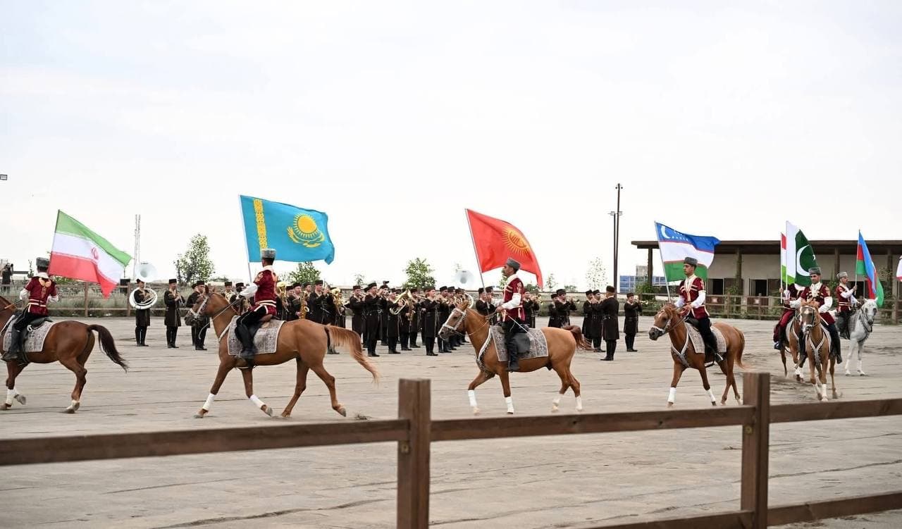 Ўзбекистон Республикаси Бош вазири ўринбосари - Оила ва хотин-қизлар қўмитаси раиси Зулайҳо Махкамова Озарбайжонда – маънавият, маданият ва ғалабанинг тимсоли бўлган парадда иштирок этмоқда.