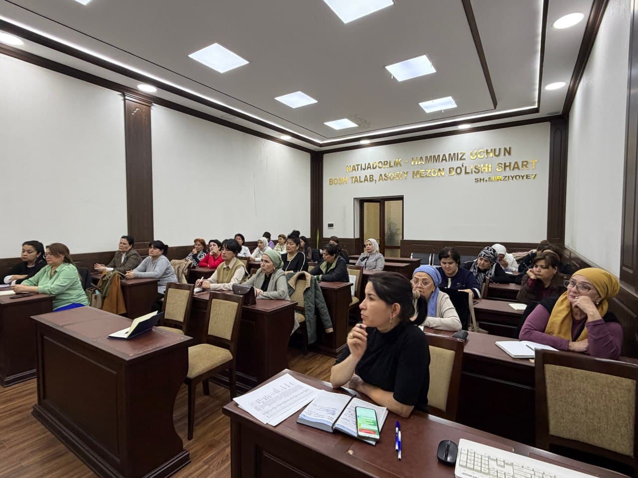 Ayollar va bolalar huquqlarini ta'minlashga oid davra suhbati