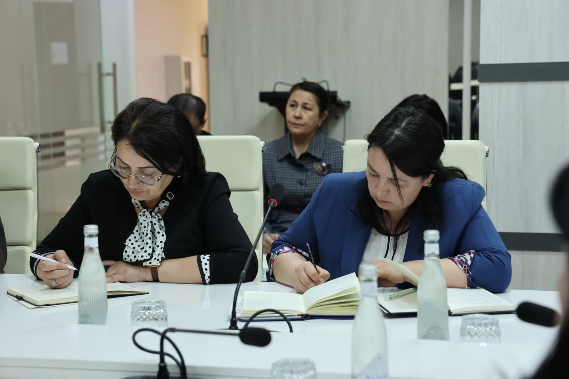 Ayollar va bolalarga nisbatan tazyiq va zo'ravonlikni oldini olish bo'yicha amalga oshirilayotgan ishlar muhokama qilindi