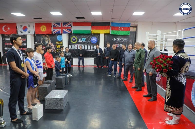 Ғалаба билан қайтган ёш спортчилар тақдирланди