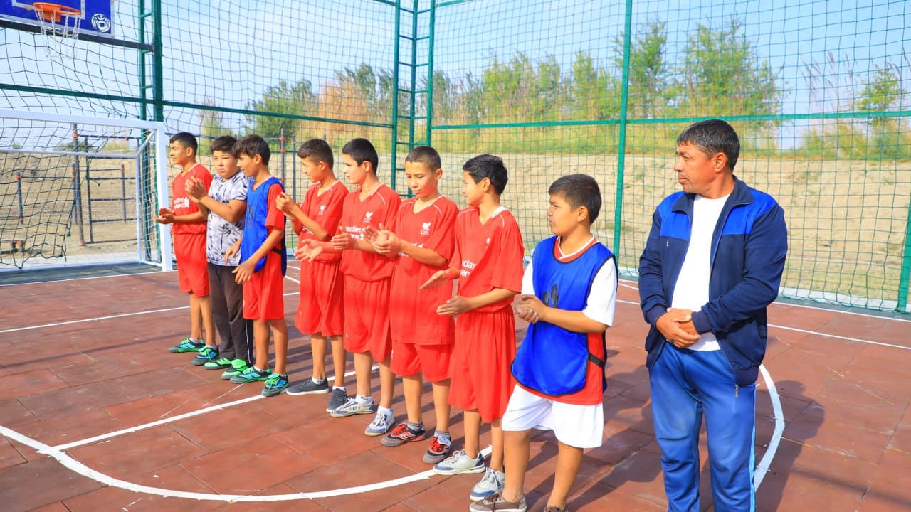 Olot: Oq oltinlik yoshlar universal sport maydonchasiga ega bo‘ldi