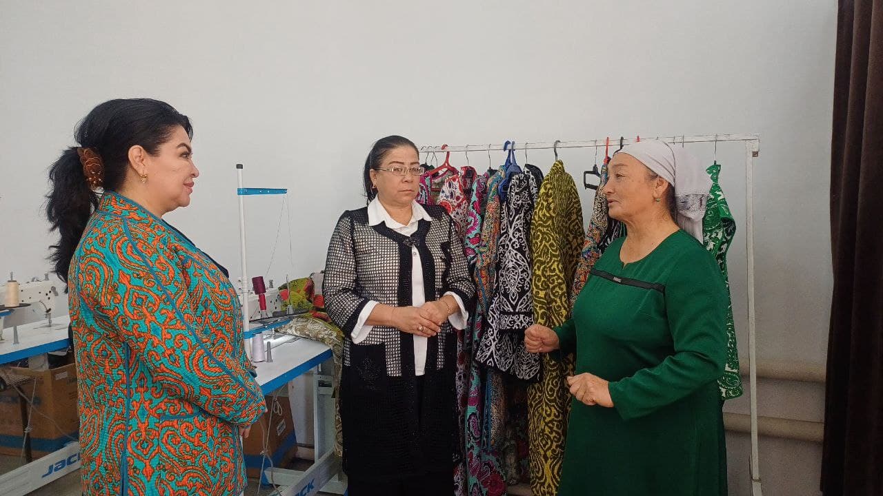 Жондор: "Жўраева Хушвақт", “Ворис каштачилари” ва бошқа корхоналар фаолияти ривожлантирилмоқда