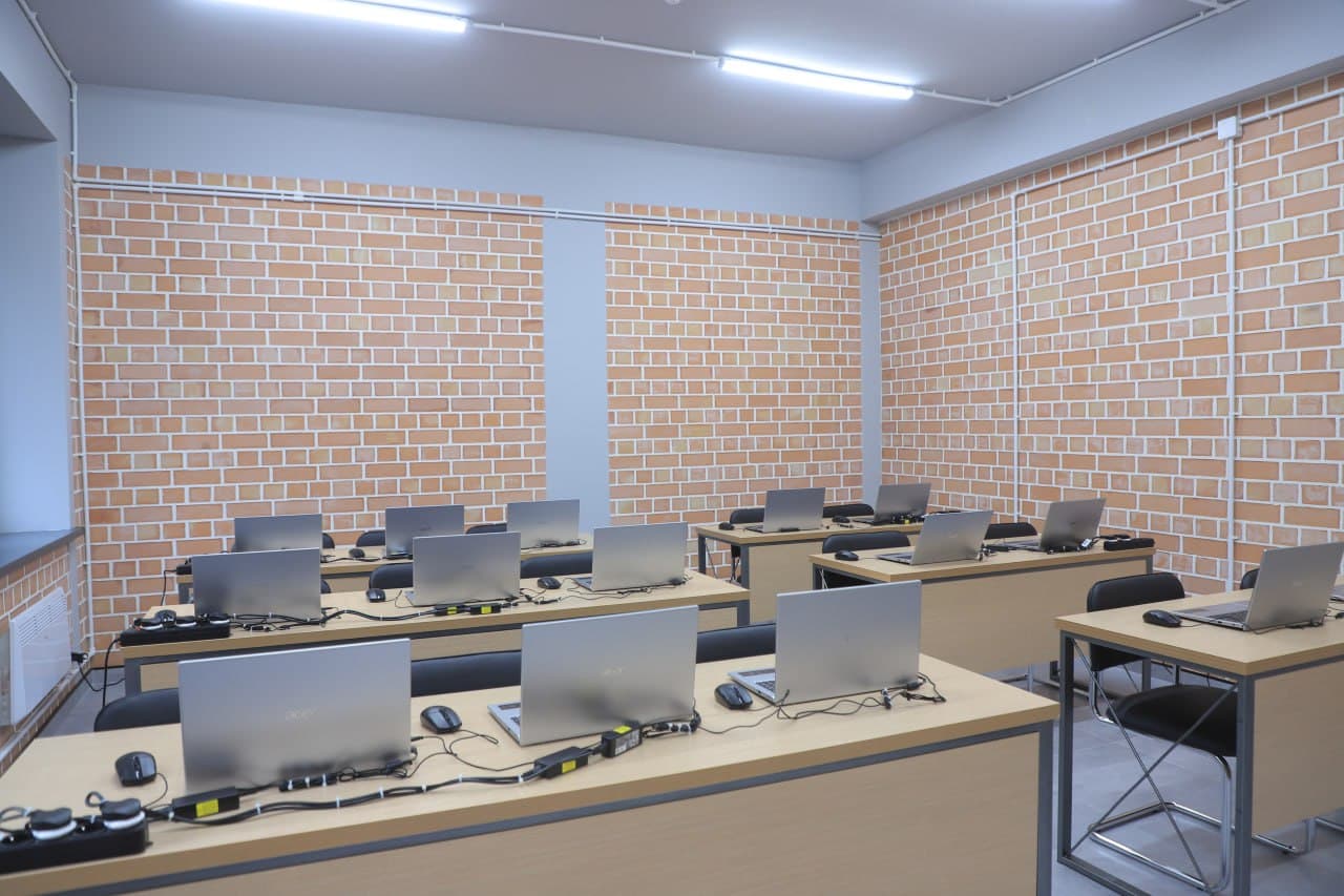 Buxoroda ham haydovchilar uchun imtihon markazi ochildi