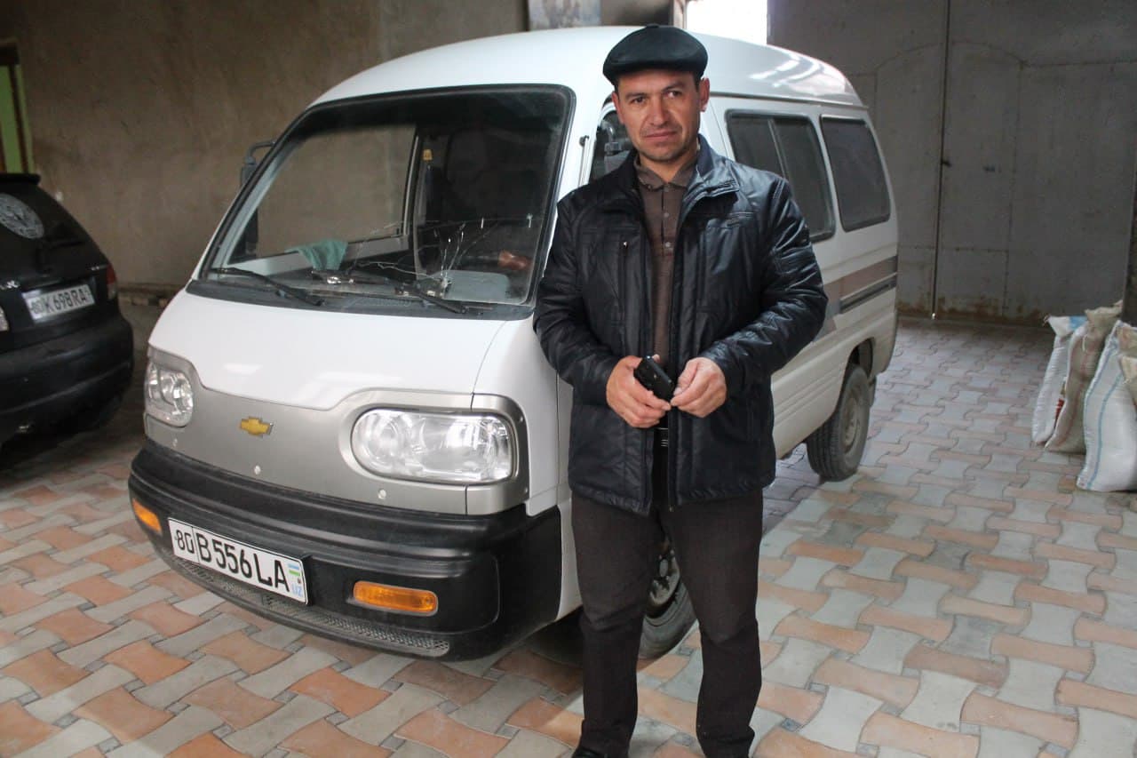 Vobkent: Maqsuda Hojiyeva oilasi tuxum yetishtirib "Damas" avtomashinasiga ega boʻldi