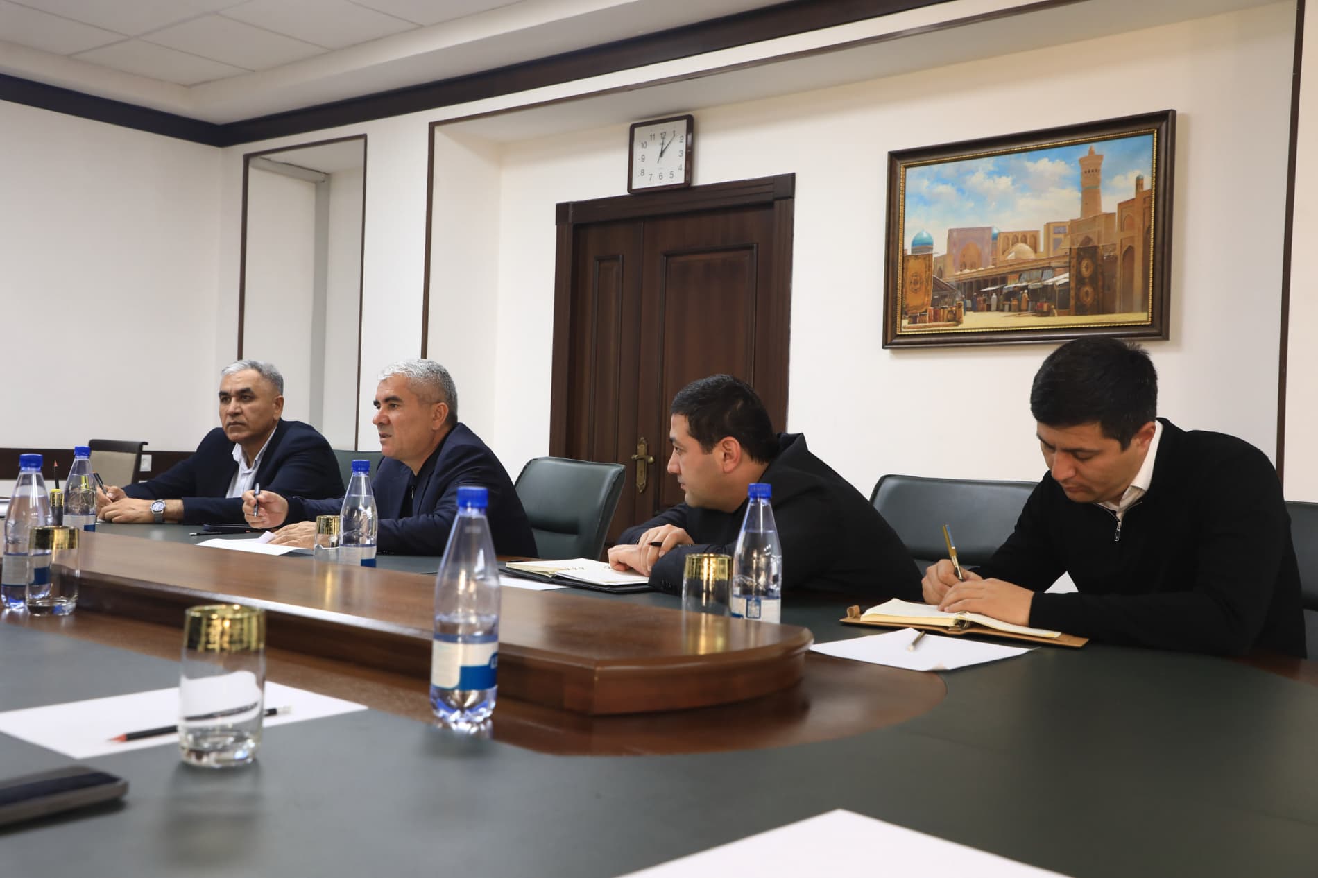 Халқаро замонавий санъат биенналесини юқори савияда ўтказиш масалалари муҳокама қилинди