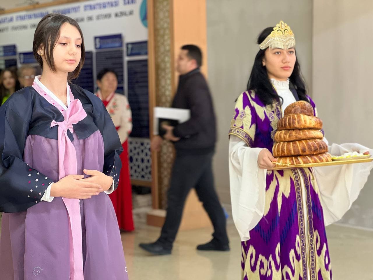 “Himchan” клиникаси Бухоро филиали раҳбари Леэ Жаэ Сеоп Ғиждувонда бўлди