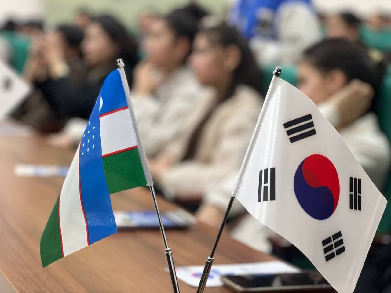 “Himchan” клиникаси Бухоро филиали раҳбари Леэ Жаэ Сеоп Ғиждувонда бўлди