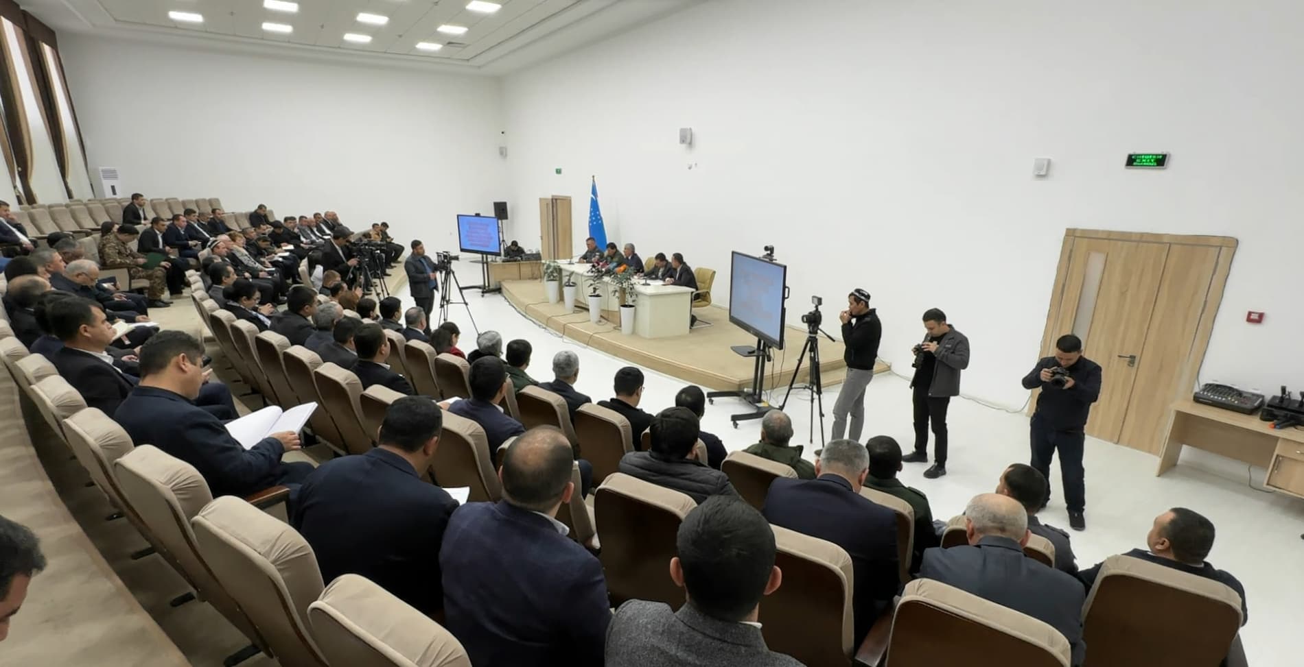 Botir Zaripov ommaviy axborot vositalari xodimlari, jurnalist va blogerlar bilan muloqot qildi