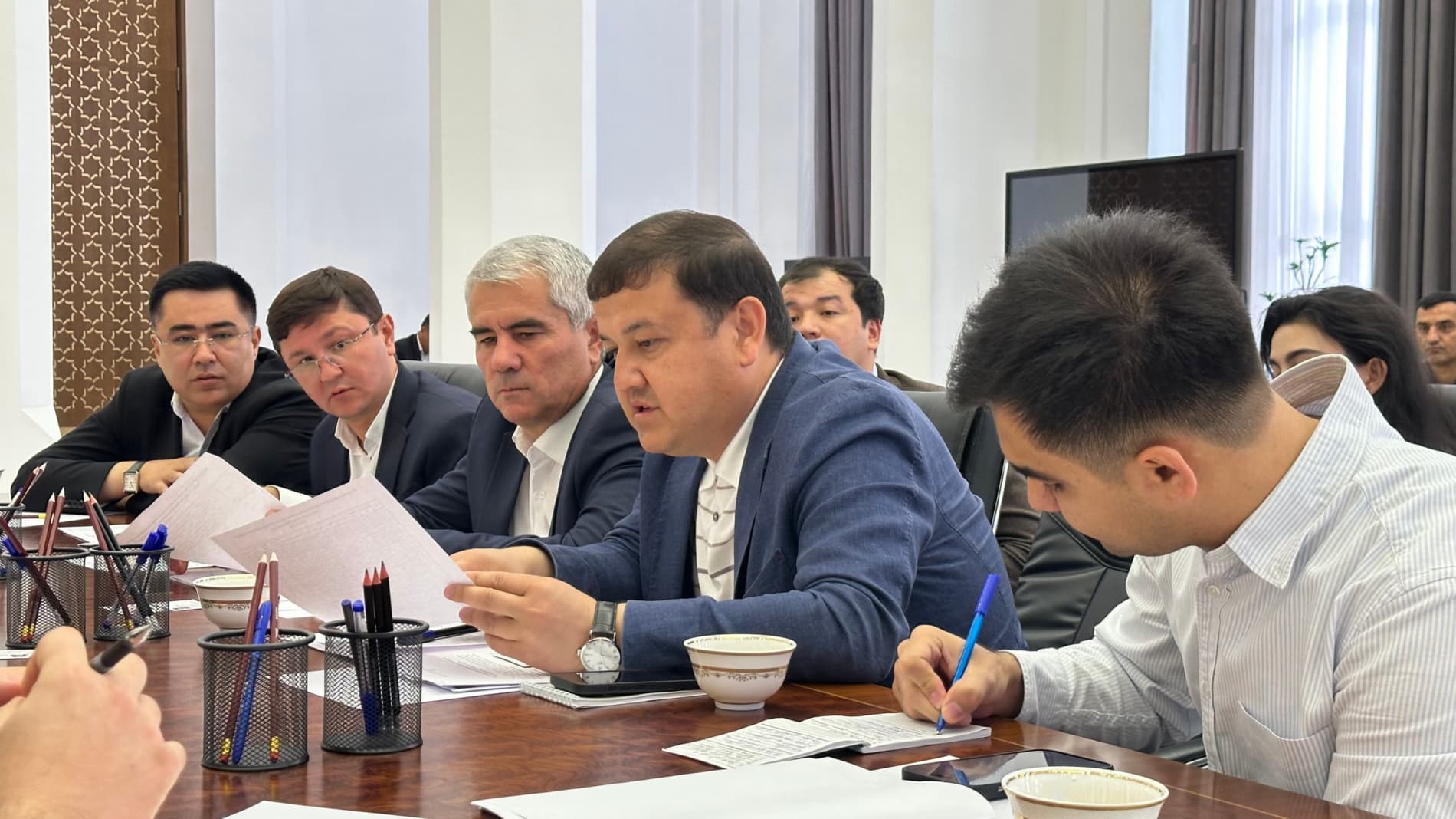 Buxoroda “ILF Consulting Engineers” kompaniyasi bilan viloyatdagi ijtimoiy soha muassasalari hamda maʼmuriy binolarning energiya samaradorligini oshirish hamda ularni barqaror issiqlik bilan taʼminlash loyihalarini boshlash yuzasidan uchrashuv oʻtkazildi