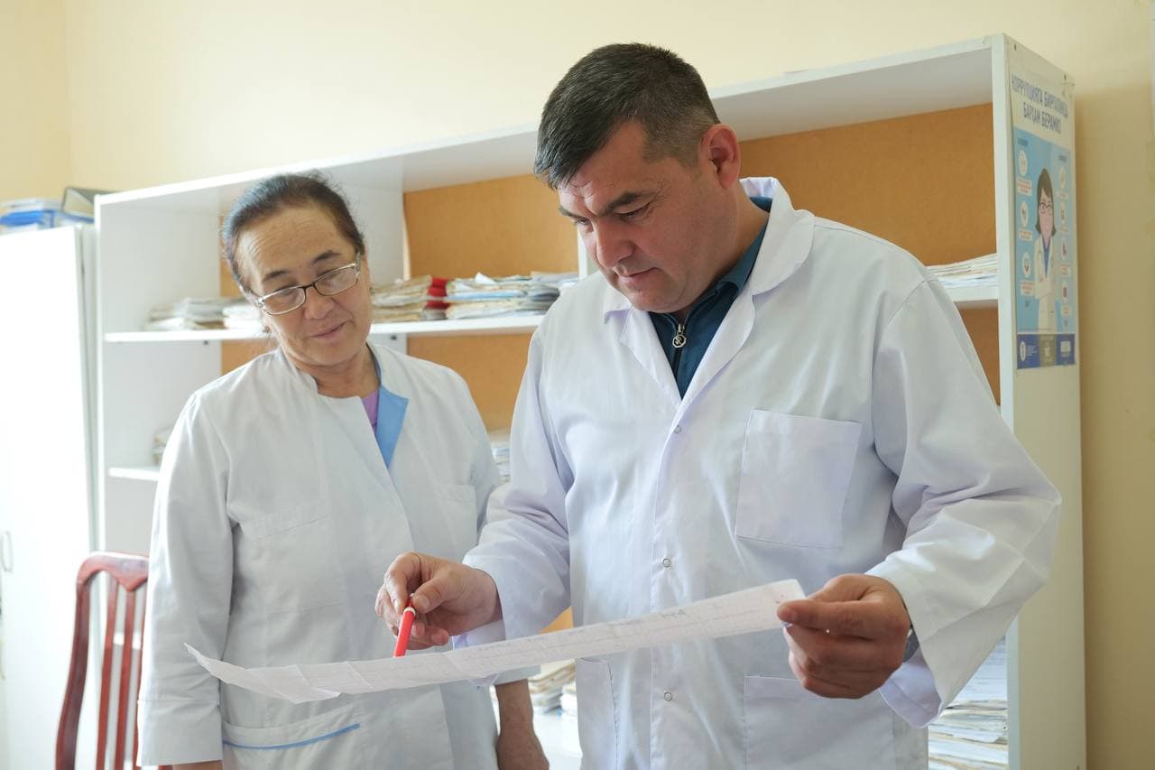 Пешку туманида навбатдаги тиббий кўрик ва жарроҳлик амалиётлари ўтказилди