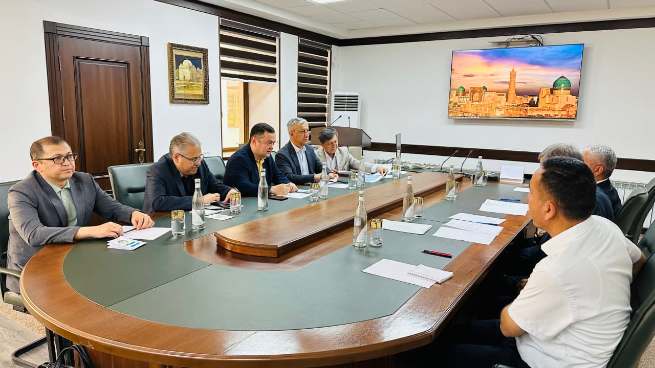 Botir Zaripov yana beshta davlat elchilari bilan uchrashdi