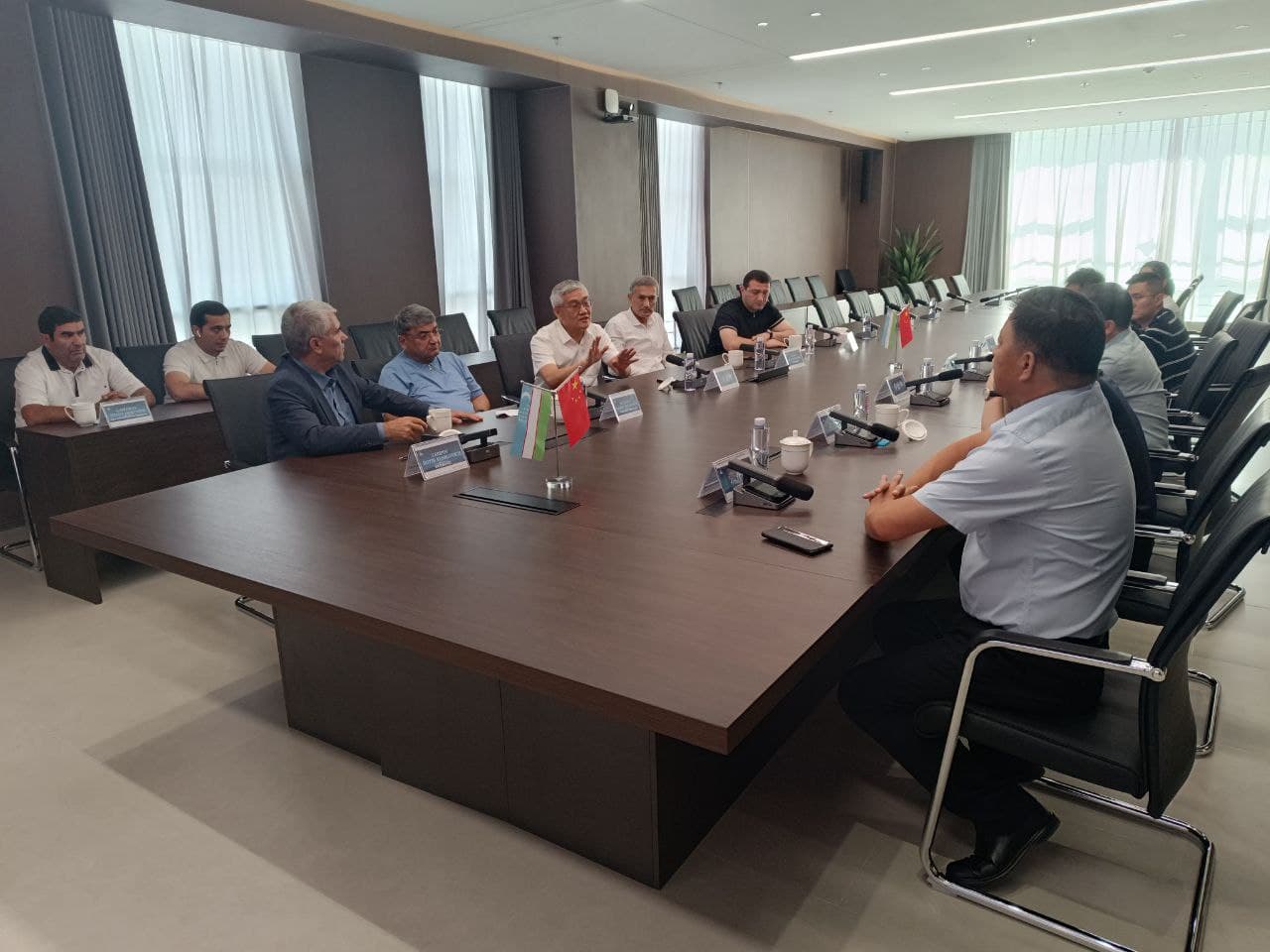 Ботир Зарипов бошчилигидаги делегациянинг Хитой Халқ Республикасига ташрифи давом этмоқда: “Xinjiang Lihua Group Co., Ltd” компанияси билан Бухорода қишлоқ хўжалиги, жумладан, пахтачиликни ривожлантиришда ҳамкорлик кенгайтирилади