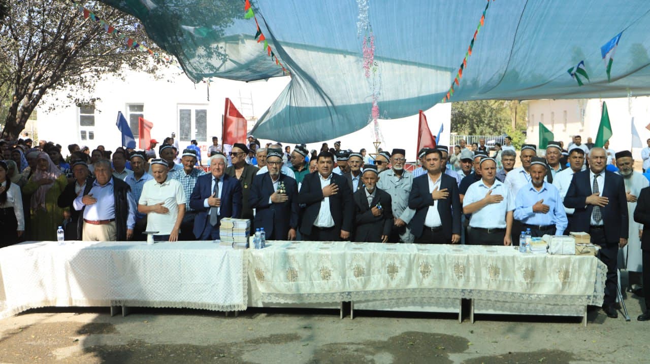 Шофиркон: 4-сонли умумий ўрта таълим мактаби фаолиятига юз йил тўлди