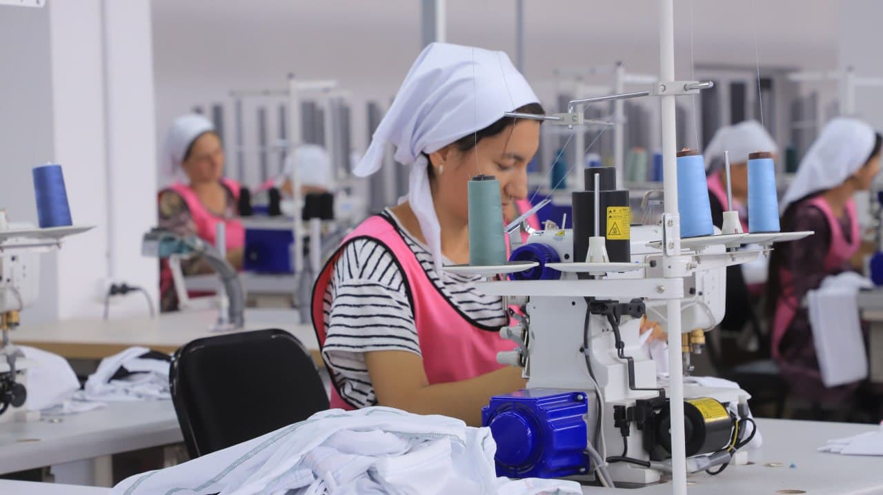 Qorakoʻl: “Parvoz Fayz Plus Baraka” - tuman sanoati rivojida yana bir qadam