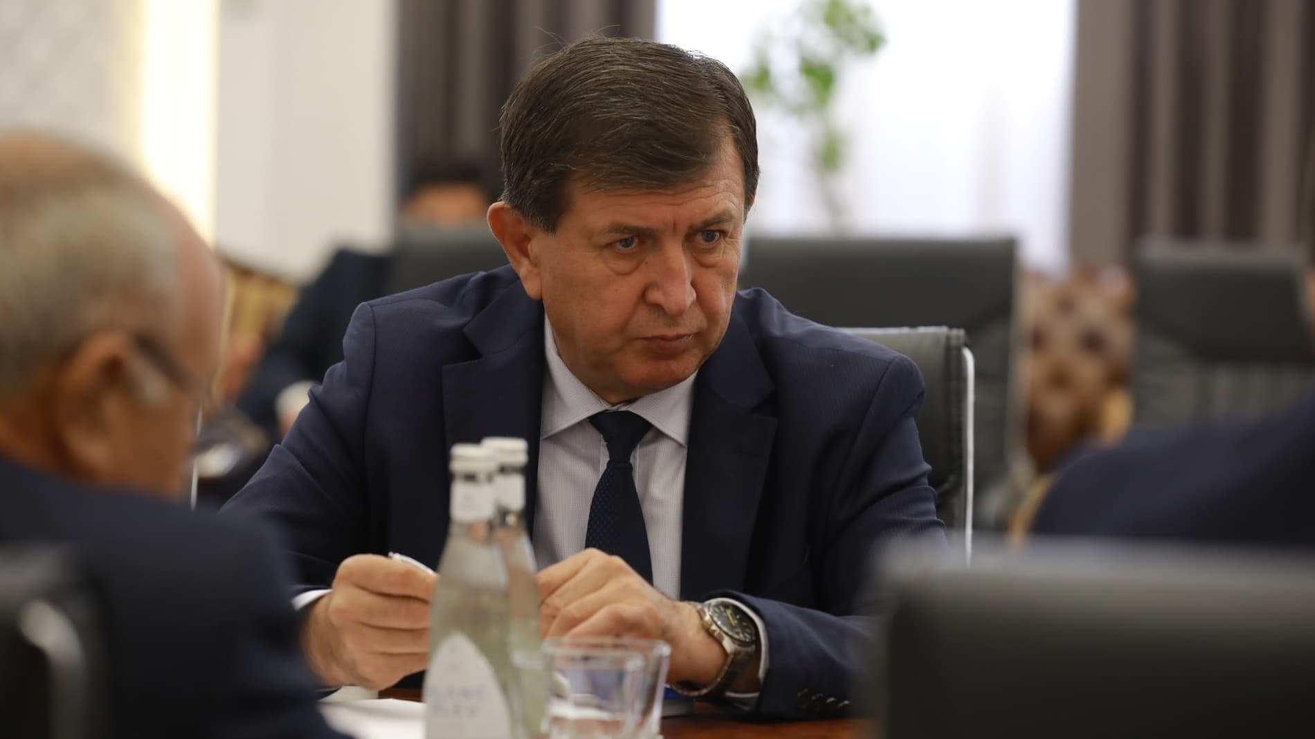 Botir Zaripov “Ibn Sino” jamoat fondi boshqaruvi raisi Nozimjon Mahmudovni qabul qildi