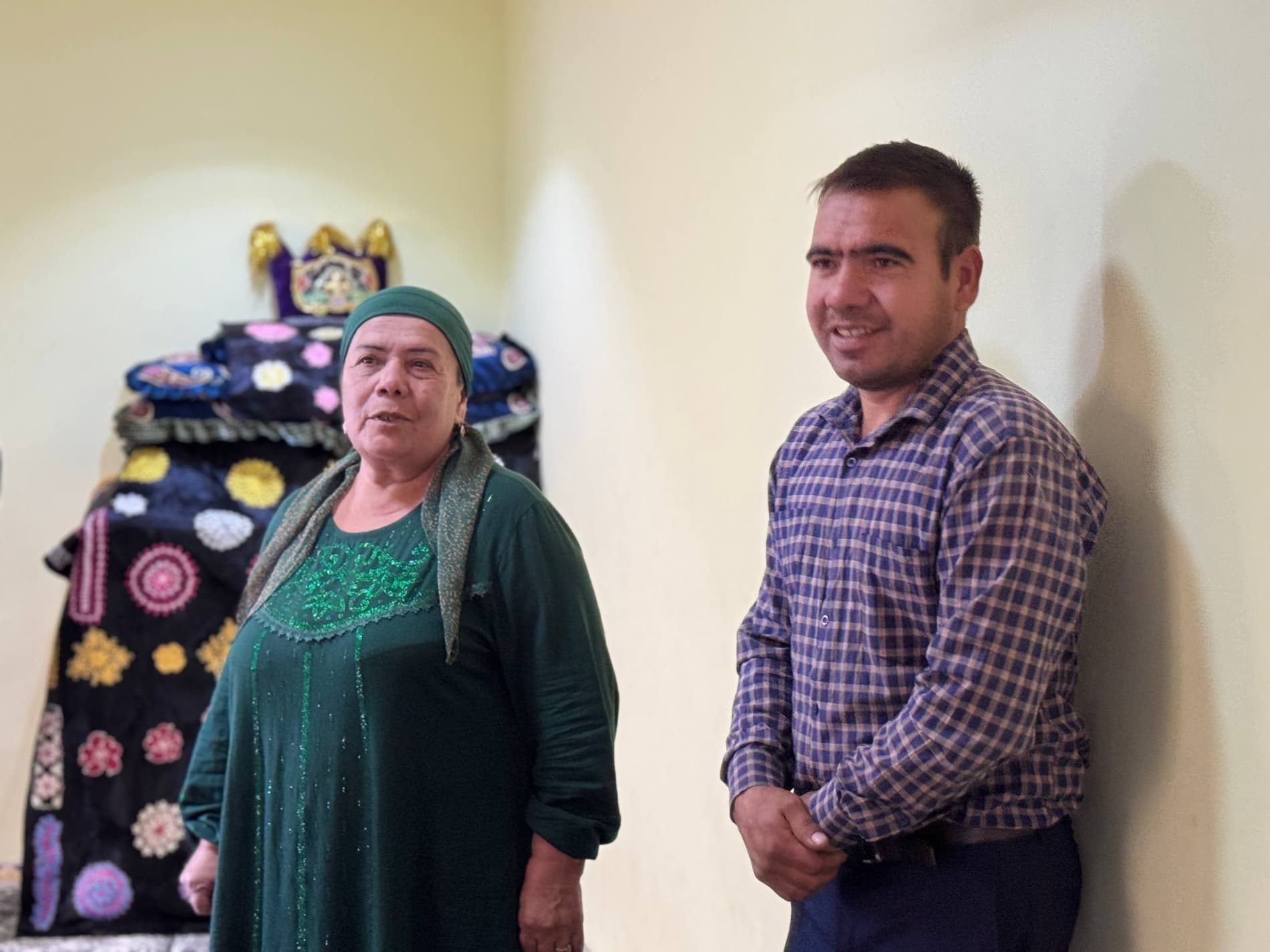 Shofirkon: Sharipovlar oilaviy sulolasi qorakoʻl teridan mahsulot assortimentini 30 taga yetkazmoqda