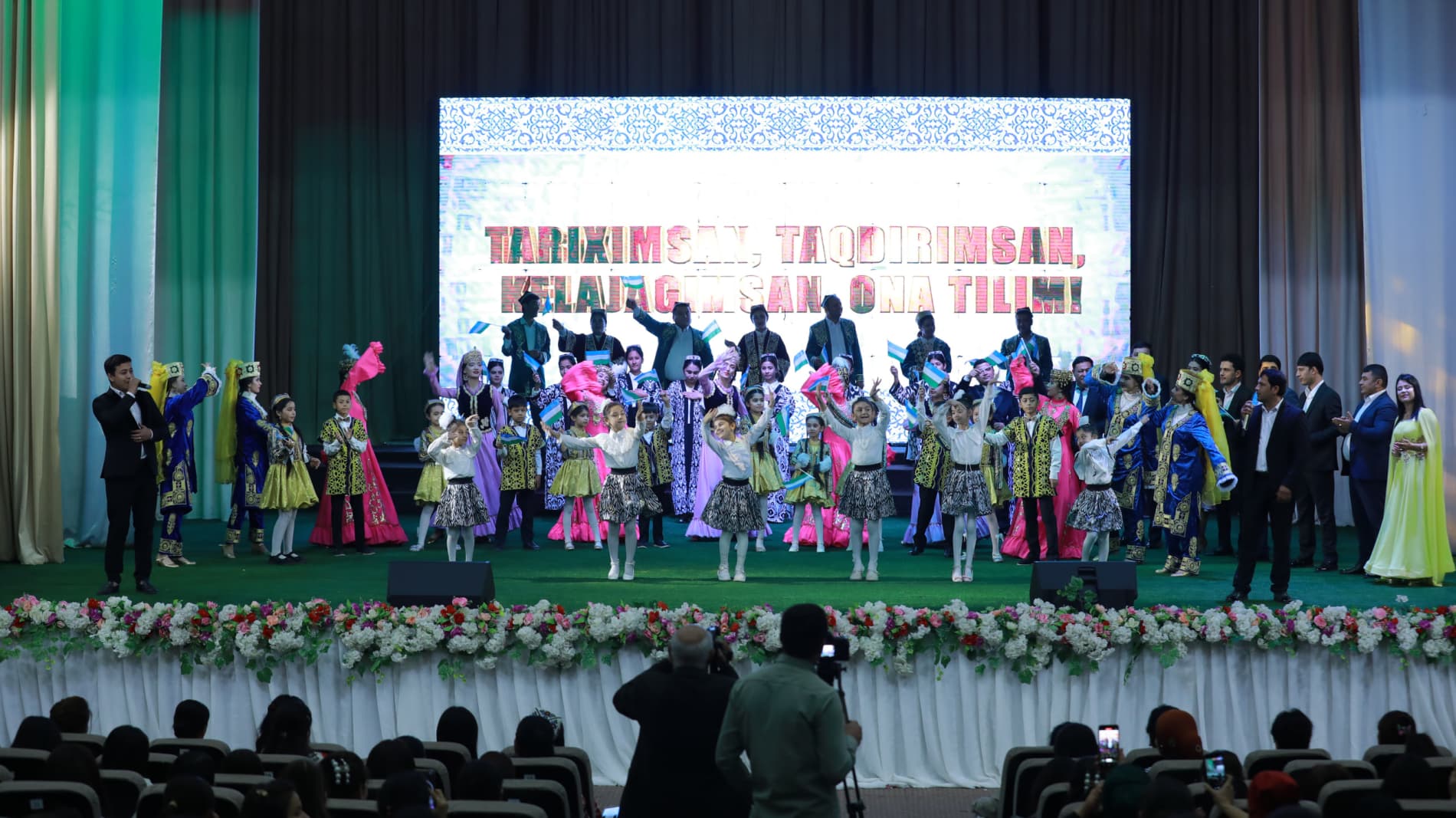 Oʻzbek tili bayrami Buxoroda ham keng tantana qilinmoqda