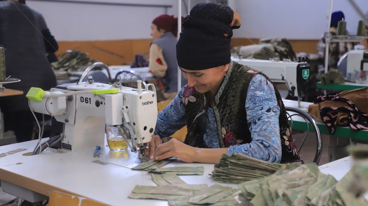 Qorakoʻl: Chovli mahallasidagi “Uniteks” MCHJ imkoniyatlarini kengaytirmoqda