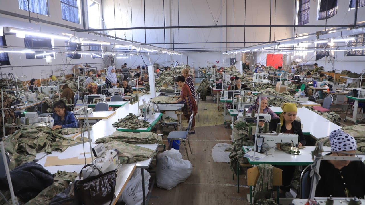 Qorakoʻl: Chovli mahallasidagi “Uniteks” MCHJ imkoniyatlarini kengaytirmoqda