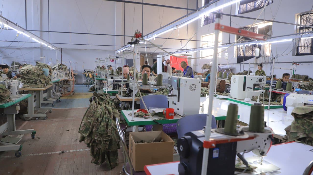 Qorakoʻl: Chovli mahallasidagi “Uniteks” MCHJ imkoniyatlarini kengaytirmoqda