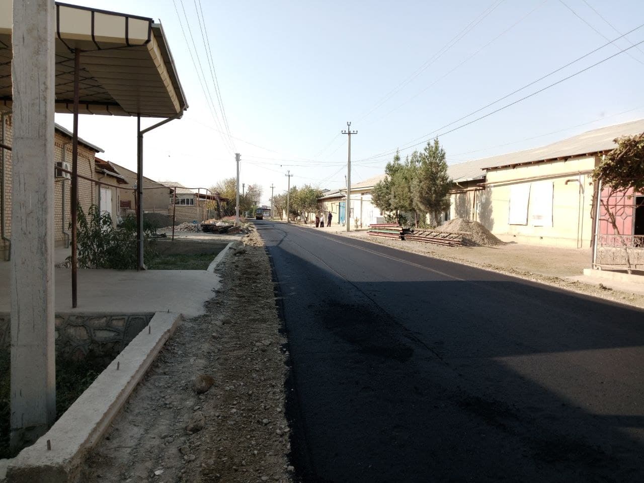 Бухоро шаҳри: Маҳмуд Таробий ва Шейхон маҳаллалари йўли таъмирланмоқда