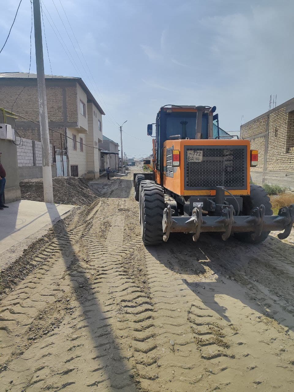 Бухоро шаҳри: Маҳмуд Таробий ва Шейхон маҳаллалари йўли таъмирланмоқда