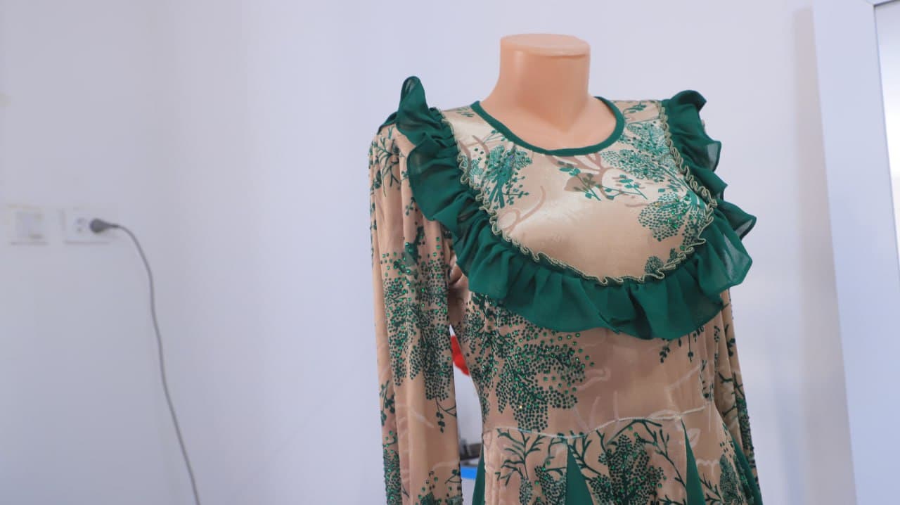 Qoʻrakoʻl tumani: Dilsora Joʻrayeva kichik korxonasini fabrikaga aylantirish orzusida