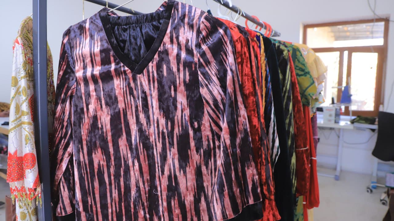 Qoʻrakoʻl tumani: Dilsora Joʻrayeva kichik korxonasini fabrikaga aylantirish orzusida