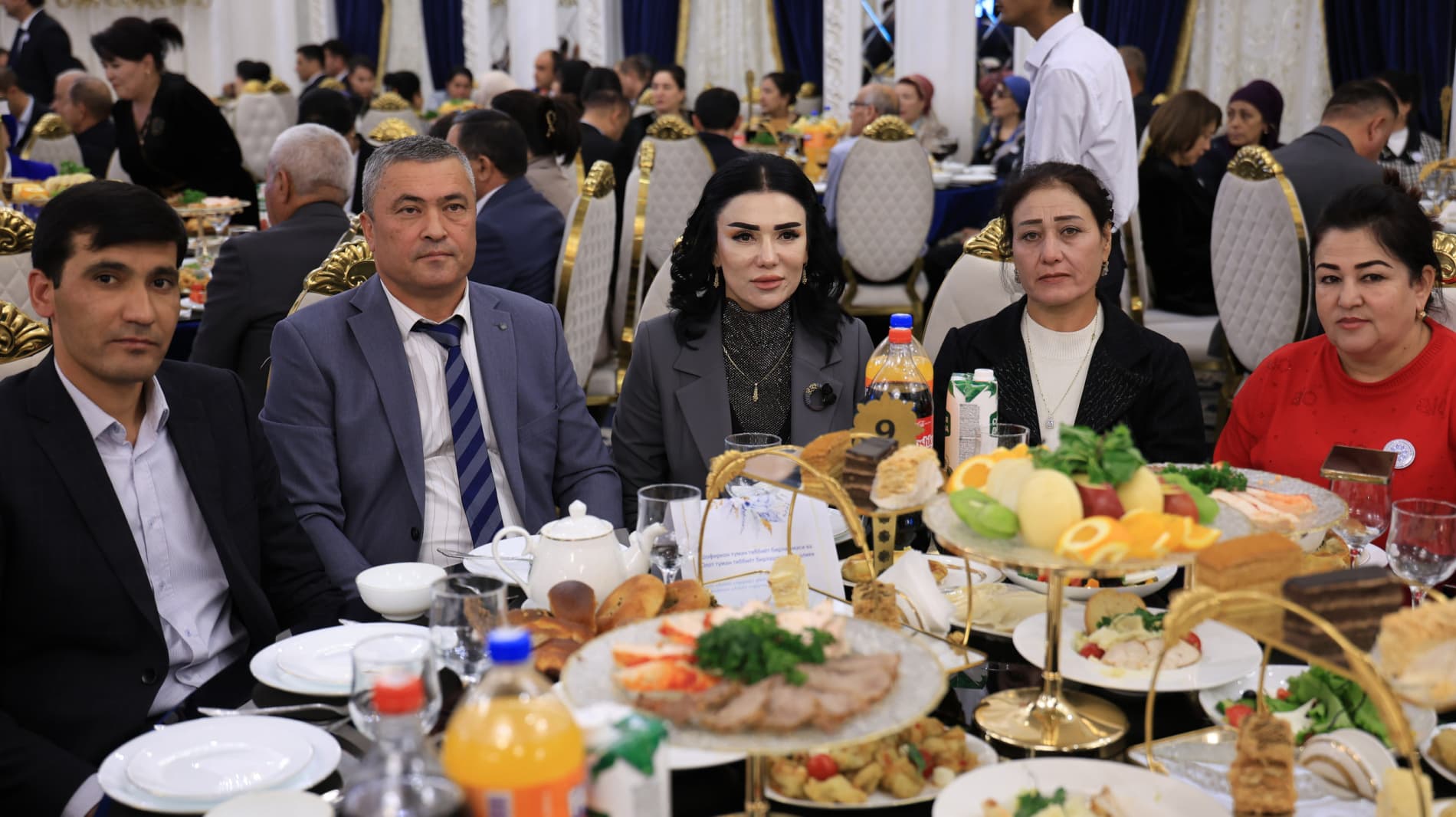 Бухоролик тиббиёт ходимлари шарафланди