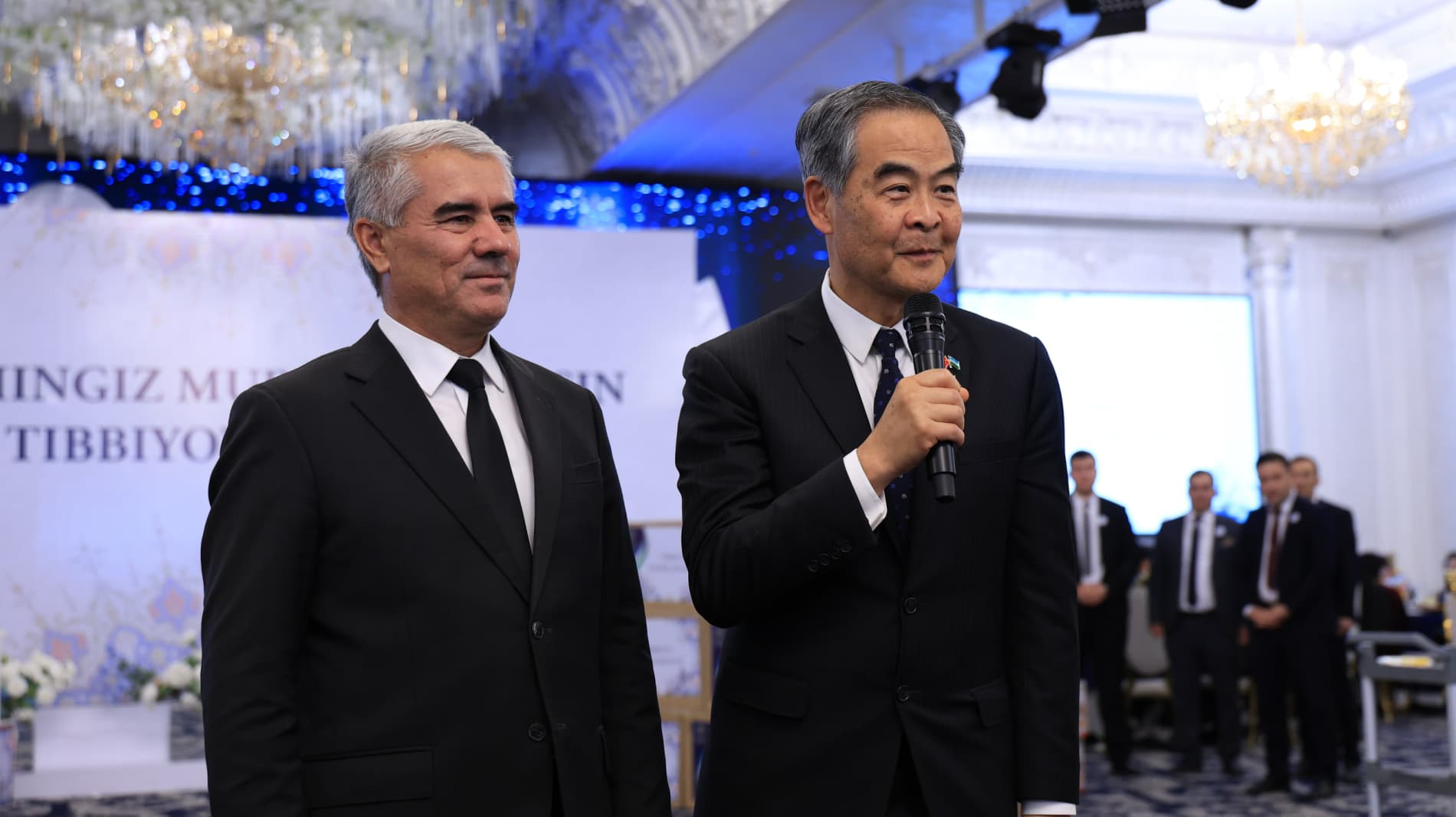 Бухоролик тиббиёт ходимлари шарафланди