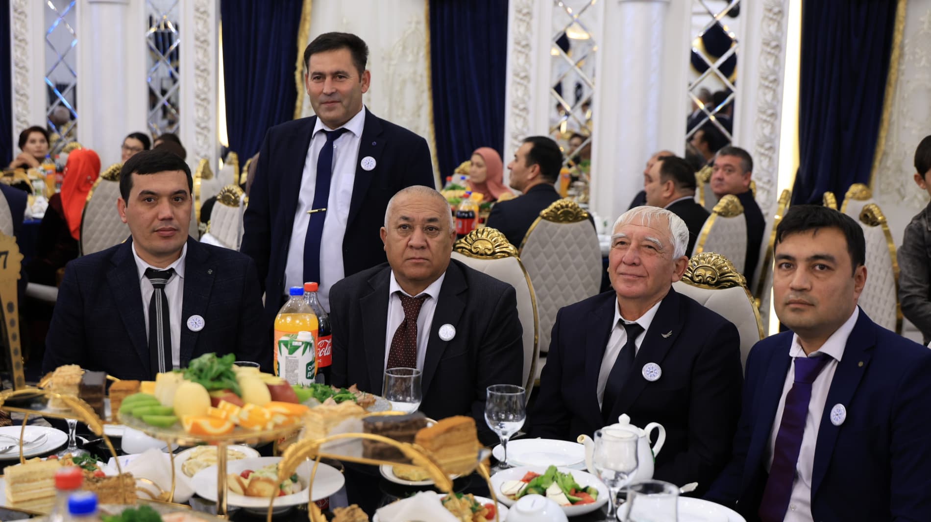 Бухоролик тиббиёт ходимлари шарафланди