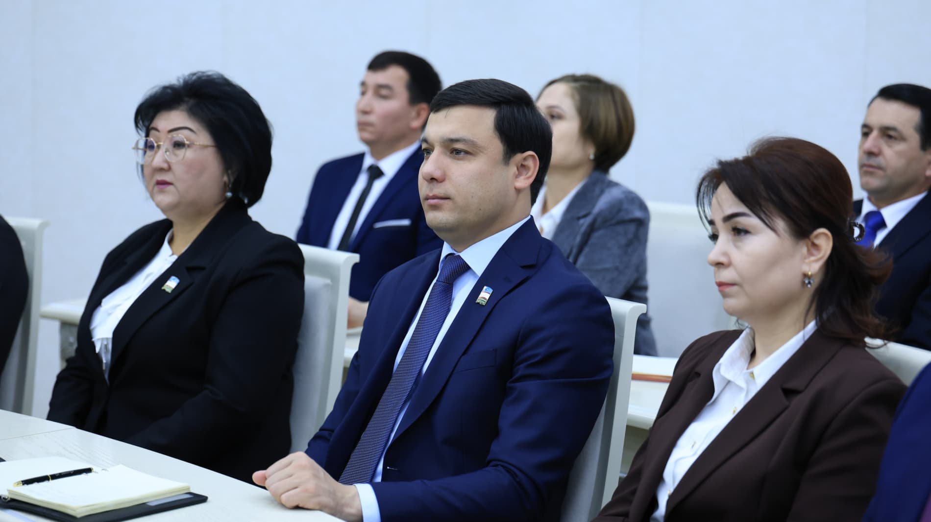 Бухоролик тиббиёт ходимларига давлат мукофотлари топширилди